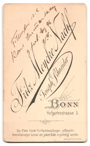 Fotografie Joseph Schneider, Bonn, Hofgartenstrasse 3, Eleganter Herr mit Schnauzbart