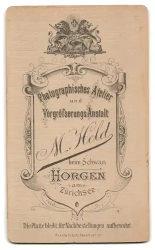 Fotografie M. Held, Horgen am Zürichsee, Eleganter Herr mit Oberlippenbart