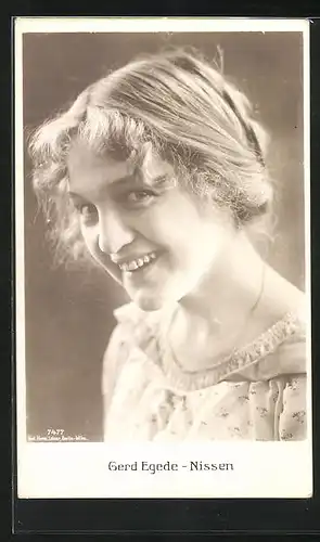 AK Schauspielerin Gerd Egede-Nissen mit lächelndem Gesicht