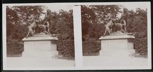 Stereo-Fotografie unbekannter Fotograf und Ort, Denkmal zwei Herren mit Jagdhunden, Amateur Fotografie 1915