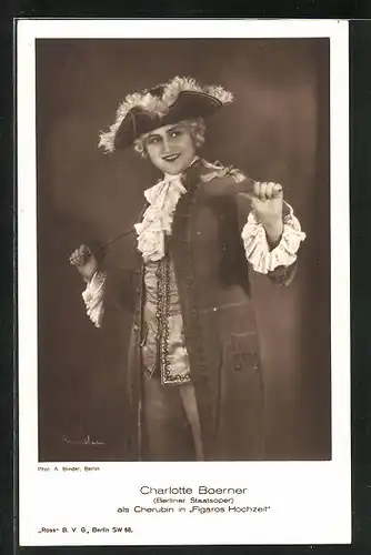 AK Opernsängerin Charlotte Boerner als Cherubin in Figaros Hochzeit