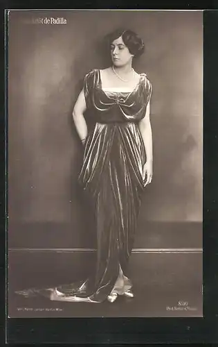 AK Opernsängerin Lola Artôt de Padilla im edlen Samtkleid