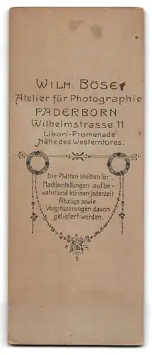 Fotografie Wilhelm Böse, Paderborn, Wilhelmstrasse 11, Bürgerlicher Herr im Gehrock