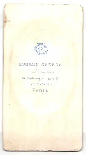 Fotografie E. Chéron, Paris, 14 Faubourg St. Honore, Bürgerliche Frau mit Dutt