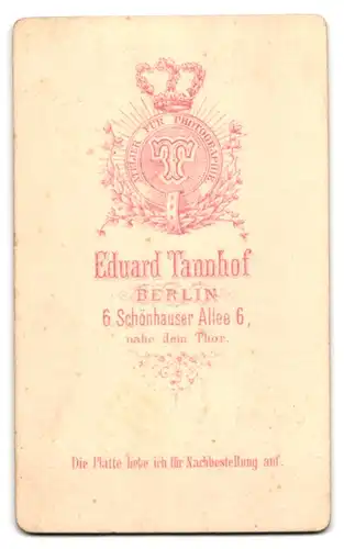 Fotografie Eduard Tannhof, Berlin, Schönhauser Allee 6, Bürgerliche Dame mit vier Kindern