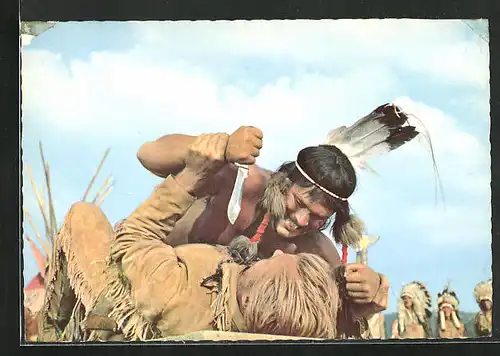 AK Filmszene aus Karl May-Film Der Schatz im Silbersee, Old Shatterhand im Kampf
