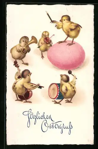 AK Fröhlicher Ostergruss, Osterküken musizieren mit Geige, Trommel und Trompete, Dirigent steht auf einem Ei