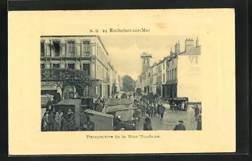 AK Rochefort-sur-Mer, Perspective de la Rue Toufaire