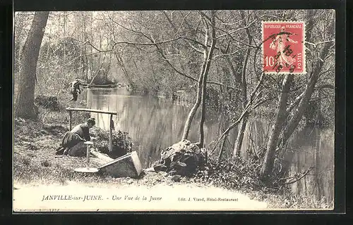 AK Janville-sur-June, Une Vue de la Juine