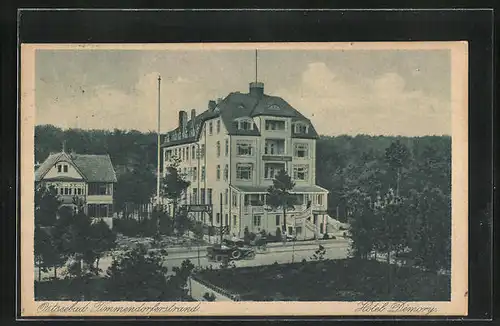 AK Timmendorferstrand, Automobil auf der Strasse vor dem Hotel Demory