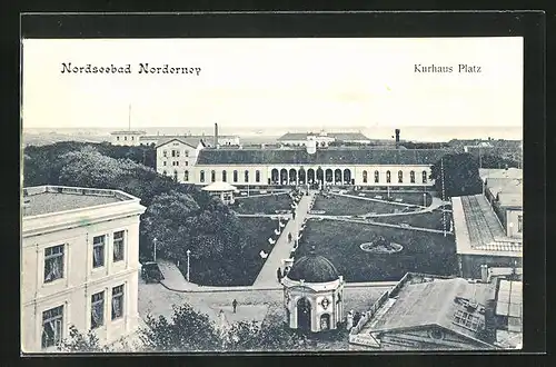 AK Norderney, Blick auf Kurhaus Platz mit dem Park davor