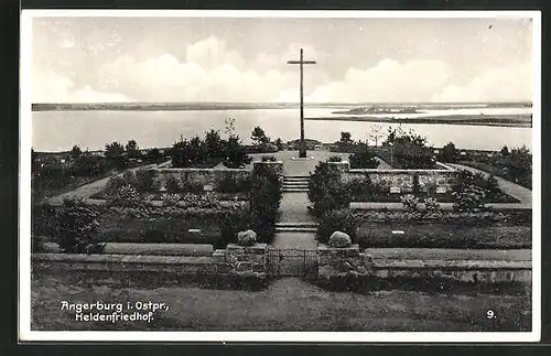 AK Angerburg, Heldenfriedhof