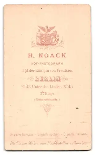 Fotografie H. Noack, Berlin, Unter den Linden 45, Ältere Dame mit zurückgestecktem Haar