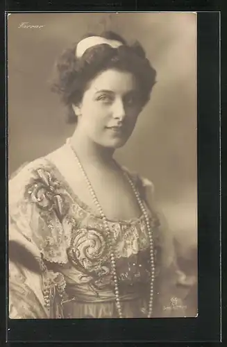 AK Opernsängerin Geraldine Farrar lächelnd