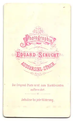 Fotografie Eduard Schucht, Zürich-Aussersihl, Junger Herr im Anzug mit Moustache