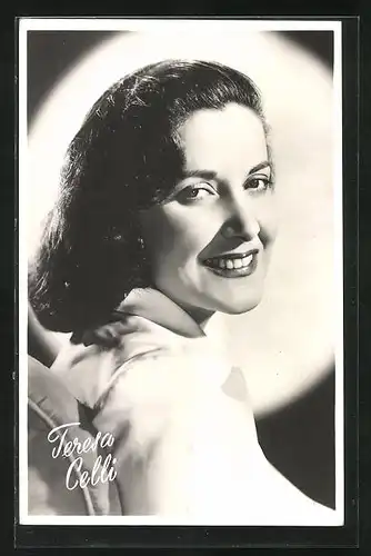 AK Schauspielerin Teresa Celli schaut seitlich