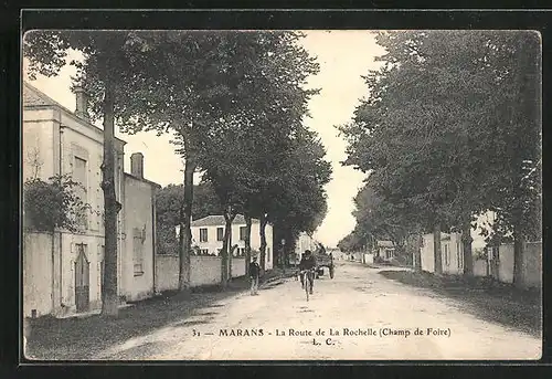 AK Marans, La Route de La Rochelle (Champ de Foire)