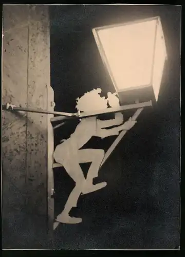 Fotografie Freunde der Lichtbildkunst zu Berlin, Gaststättten-Laterne zum besten Bild gewählt Abendpreis 1.2.1939