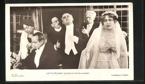 AK Filmszene aus Die Ehre der Charlotte von Brakel, Lotte Neumann