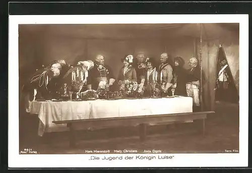 AK Filmszene aus Die Jugend der Königin Luise, Hans Mierendorff, Mady Christians, Anita Dorris