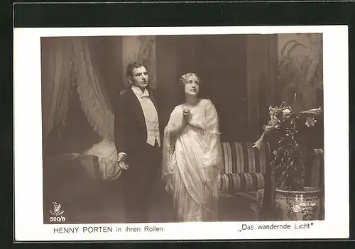 AK Filmszene aus Das wandernde Licht, Henny Porten