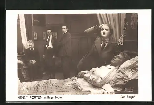AK Filmszene aus Die Sieger, Henny Porten