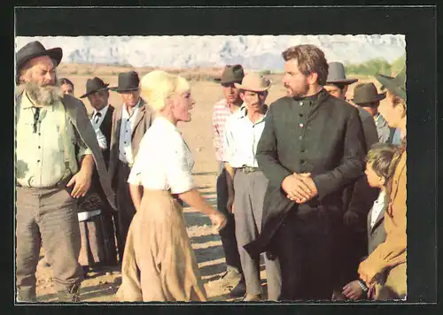 AK Filmszene aus Karl Mays Unter Geiern