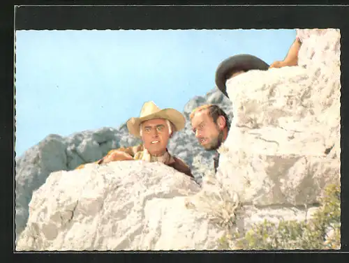 AK Filmszene aus Karl Mays Unter Geiern, Stewart Granger