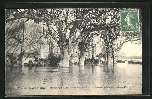 AK Morsang-sur-Seine, Crue de la Seine 1910, Restaurant Au Vieux Garcon, La Terrasse