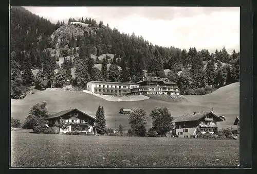 AK Bad Oberdorf /Allgäu, Hotel Alpenhof-Haus in der Sonne-Bach