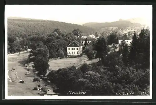 AK Holubov, Celkovy pohled, Haus