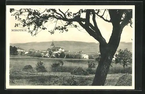 AK Mirotice, Panorama, Kostel