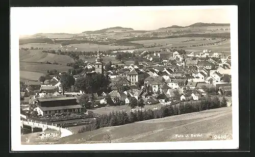 AK Kaplitz, Ortspanorama mit Hügellandschaft