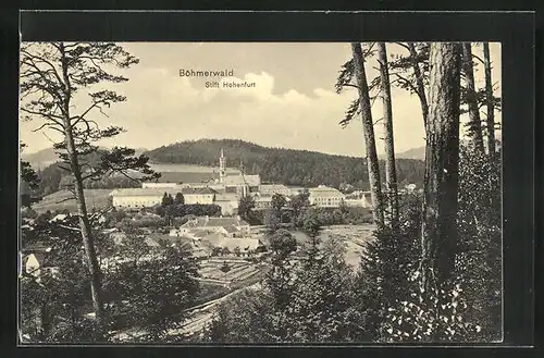AK Hohenfurt, Ortsansicht aus dem Wald heraus
