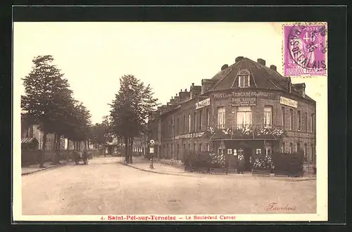 AK Saint-Pol-sur-Ternoise, Le Boulevard Carnot, Hôtel du Trocadéro