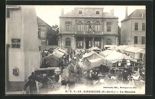 AK Marquise, Le Marche et la Mairie