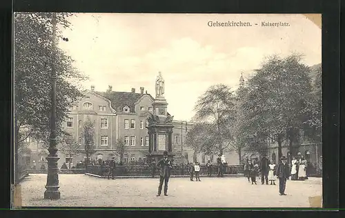 AK Gelsenkirchen, Kaiserplatz mit Besuchern