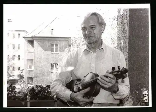 Fotografie Portrait Kurt Vandamme, Vorsitzender 1. Spandauer Bandoneon Club