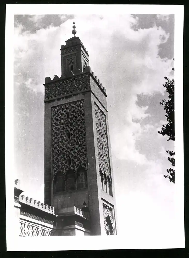 33 Fotografien unbekannter Fotograf, Ansicht Paris, Strassen-Café, Strassenkünstler Gewichtheber, Marktszene, Bahnhof Nord 10