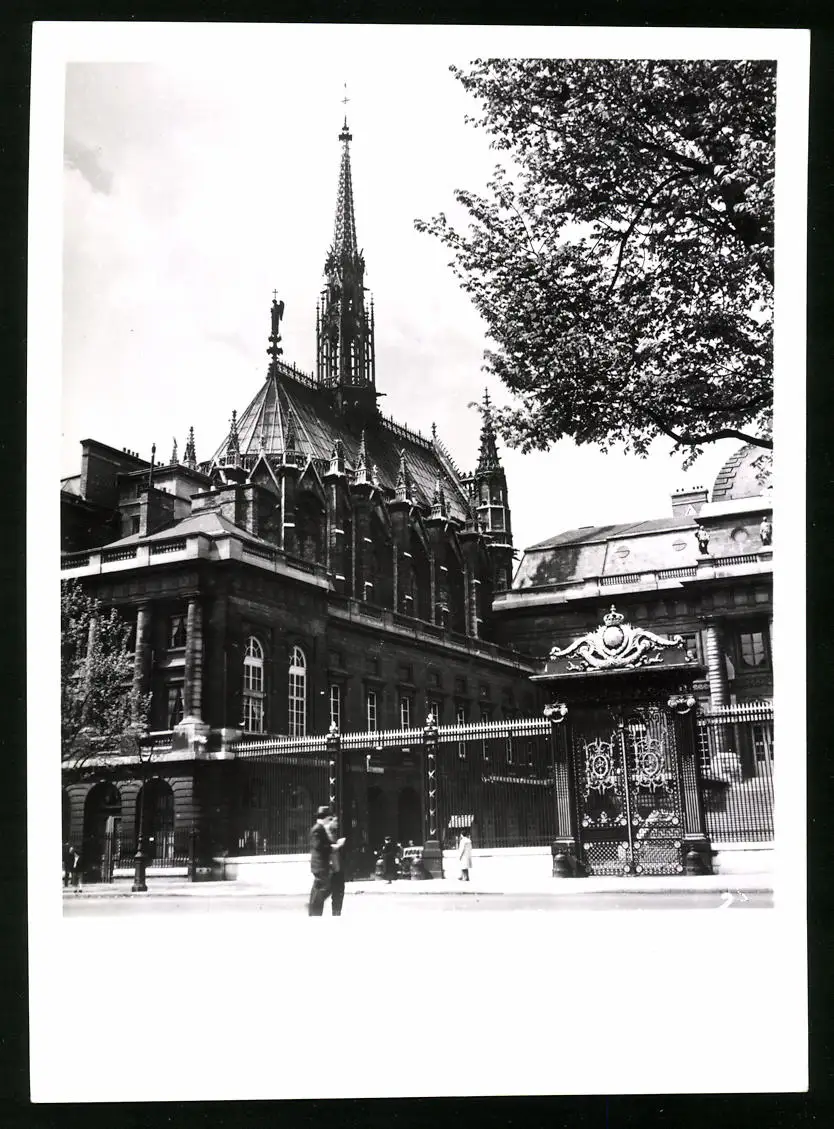33 Fotografien unbekannter Fotograf, Ansicht Paris, Strassen-Café, Strassenkünstler Gewichtheber, Marktszene, Bahnhof Nord 19