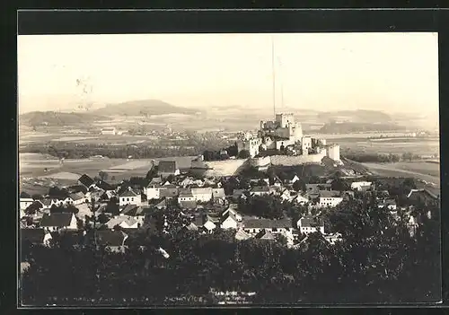 AK Rábí, Ortsansicht mit Blick auf die Festung