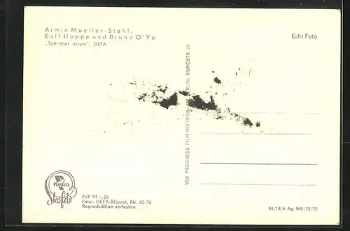 AK Filmszene aus Tödlicher Irrtum, Schauspieler Rolf Hoppe und Bruno O`Ya