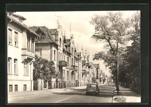AK Salzwedel, Goethestrasse mit Häuserzeile