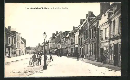 AK Auxi-le-Chateau, Rue d'Abbeville