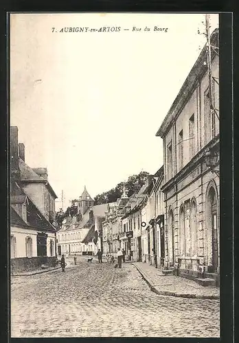 AK Aubigny-en-Artois, Rue du Bourg