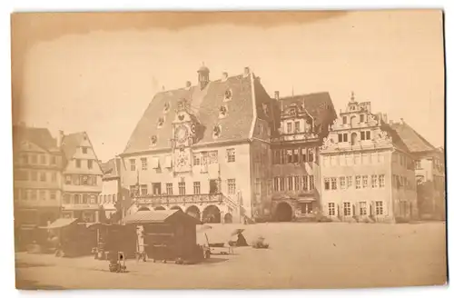 Fotografie unbekannter Fotograf, Ansicht Heilbronn, Partie am Marktplatz mit Buden