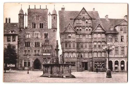 Fotografie unbekannter Fotograf, Ansicht Hildesheim, Markt mit Brunnen und Wedekindhaus