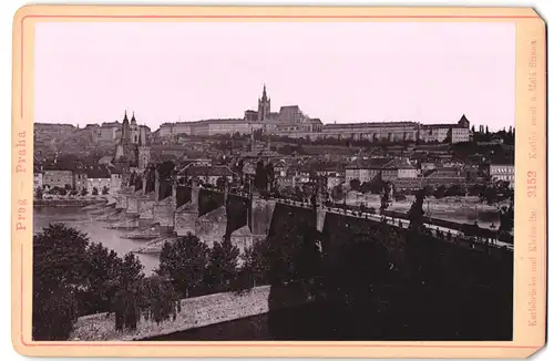 Fotografie unbekannter Fotograf, Ansicht Prag, Karlsbrücke und Kleinseite, Karluv most a Mala Strana