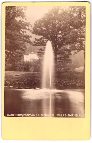 Fotografie unbekannter Fotograf, Ansicht Harzburg, Fontäne unter den Eichen mit Villa Siemens