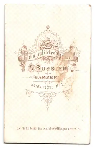 Fotografie A. Russler, Bamberg, Hainstrasse 2, Kleinkind mit Plüschtier